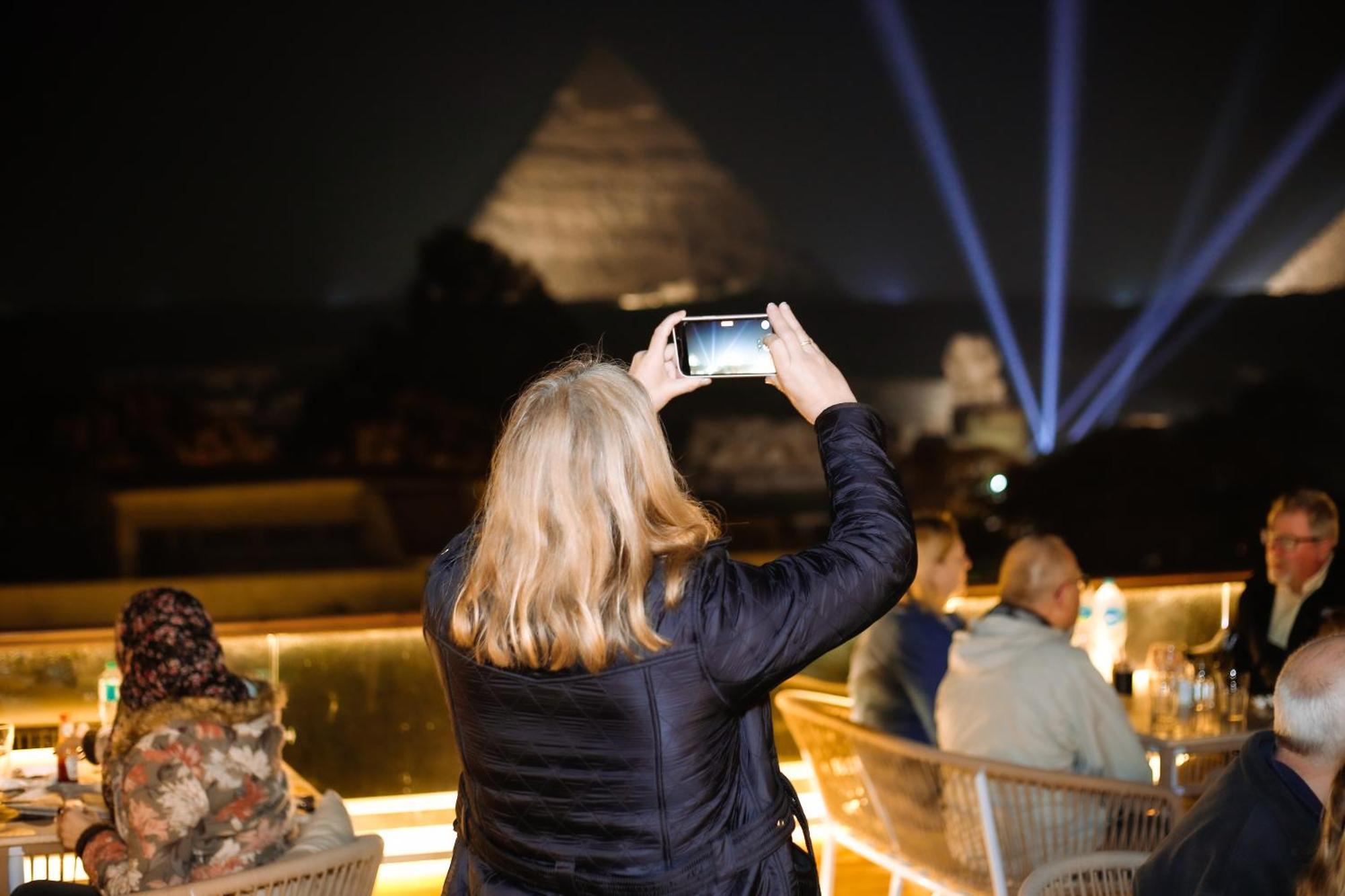 Tree Lounge Pyramids View Inn , Sphinx Giza Kafret el-Gabal Εξωτερικό φωτογραφία